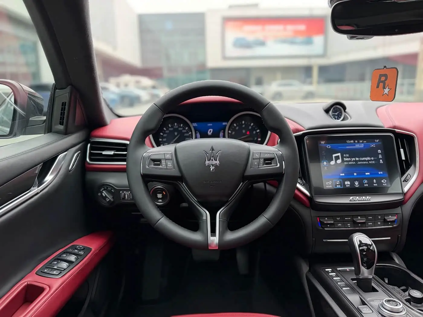 Maserati Ghibli 2018 — Фото 15/18