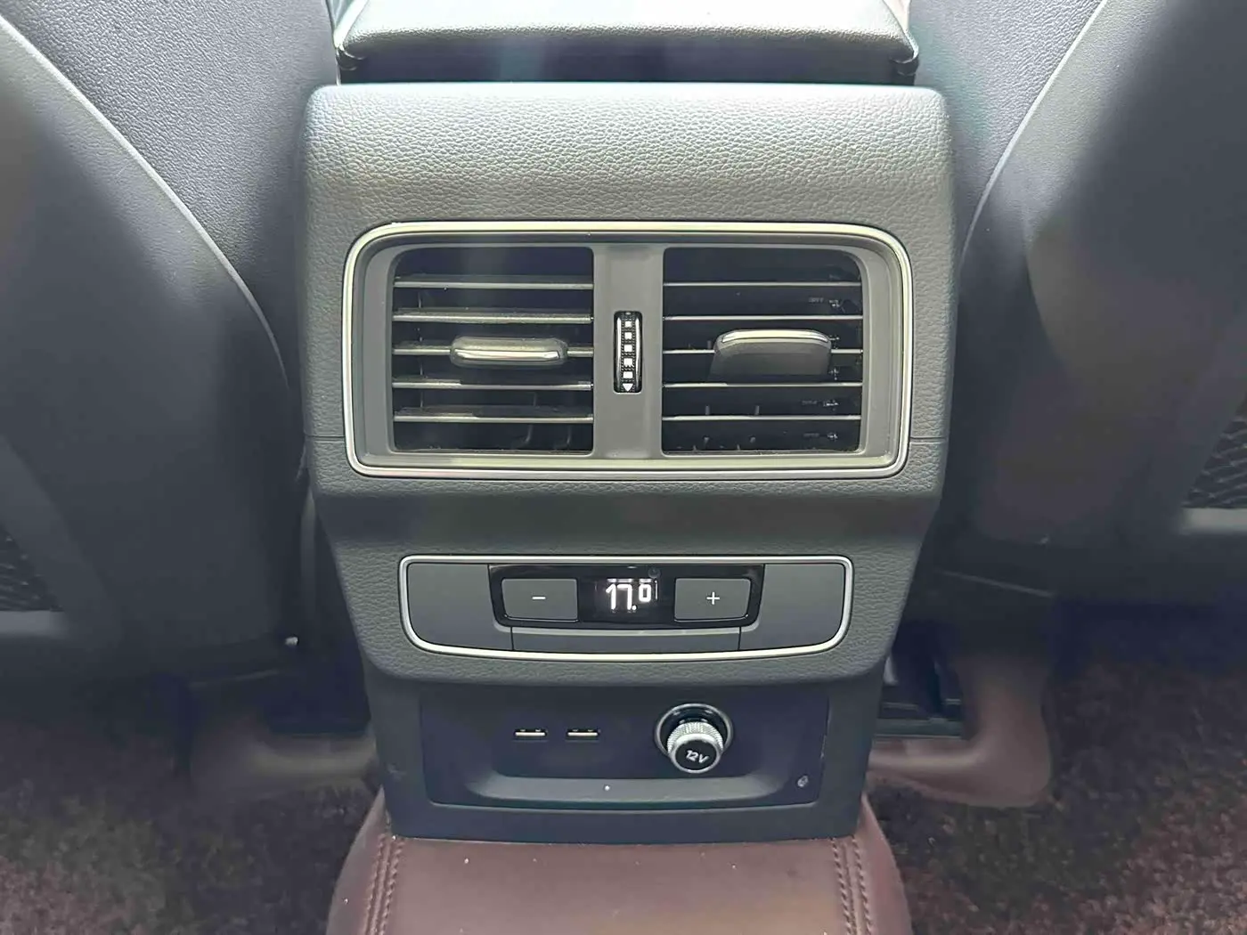 Audi Q5L 2023 — Photo 14/14