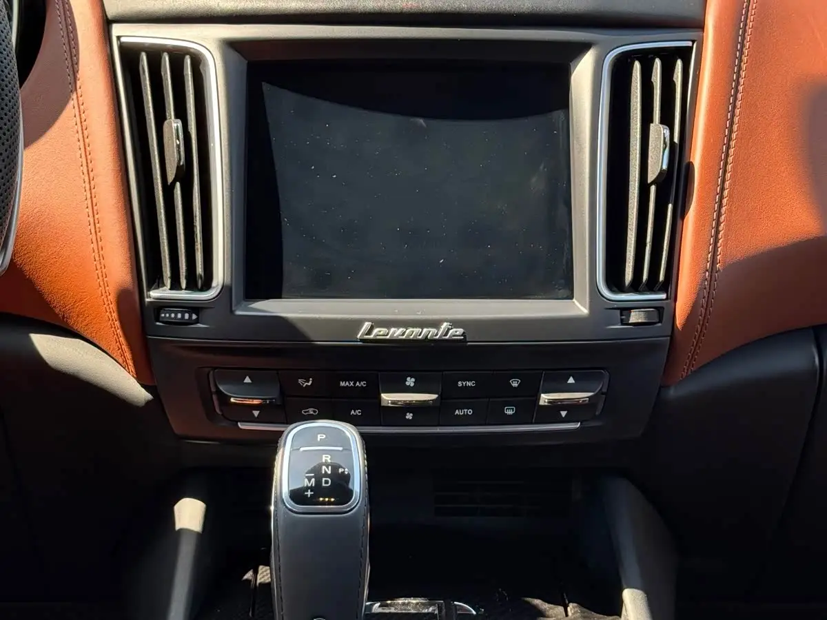 Maserati Levante 2017 — Photo 12/13