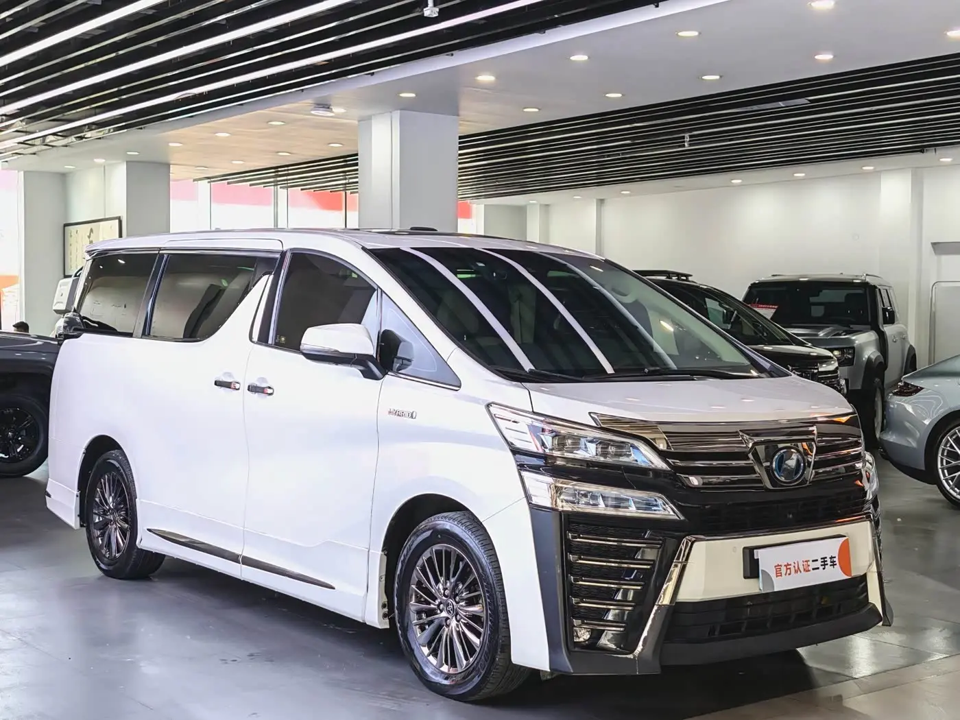 Toyota Vellfire 2021 — Photo 4/20