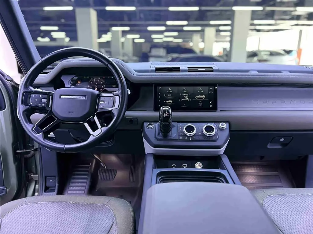 Land Rover Defender 2020 — Фото 19/20