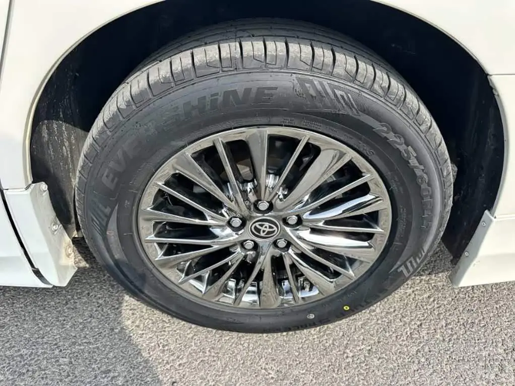 Toyota Alphard 2021 — Şəkil 15/18
