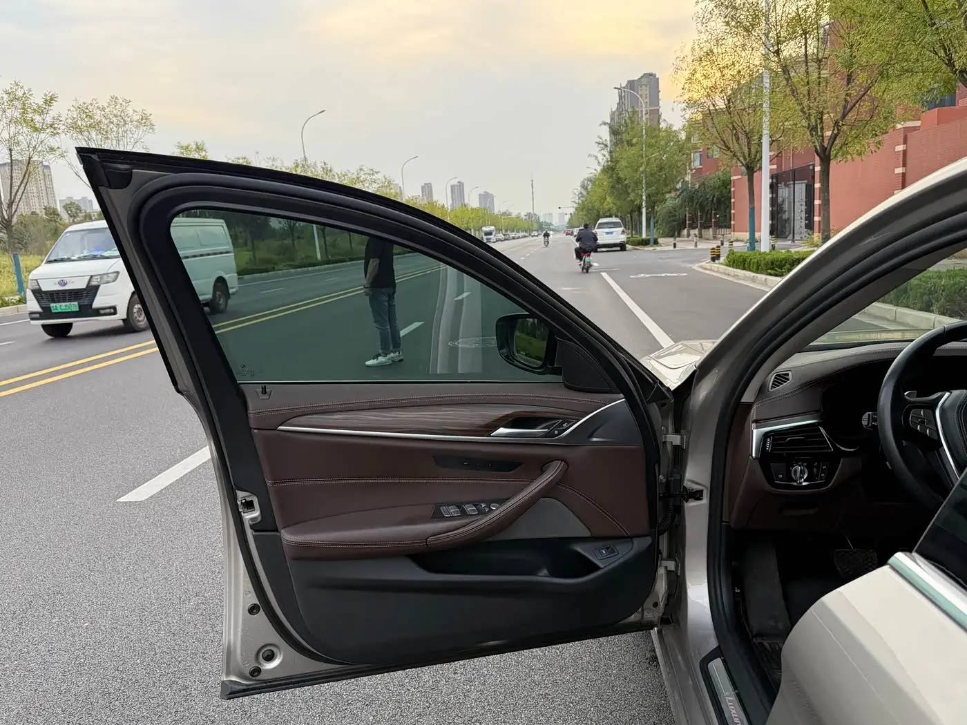 BMW 5 Series 2021 — Photo 4/15