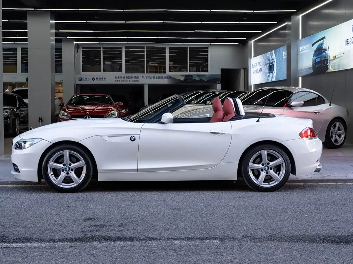 BMW Z4 2011 — Photo 3/10