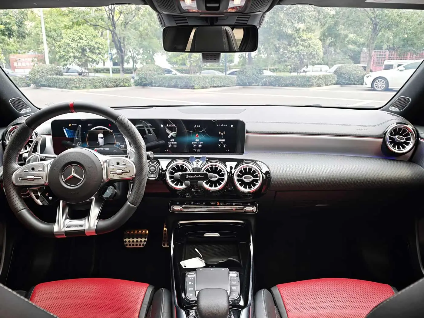 Mercedes-Benz A-Class AMG 2020 — Photo 13/18