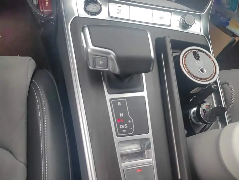 Audi A6L 2024 — Photo 16/16