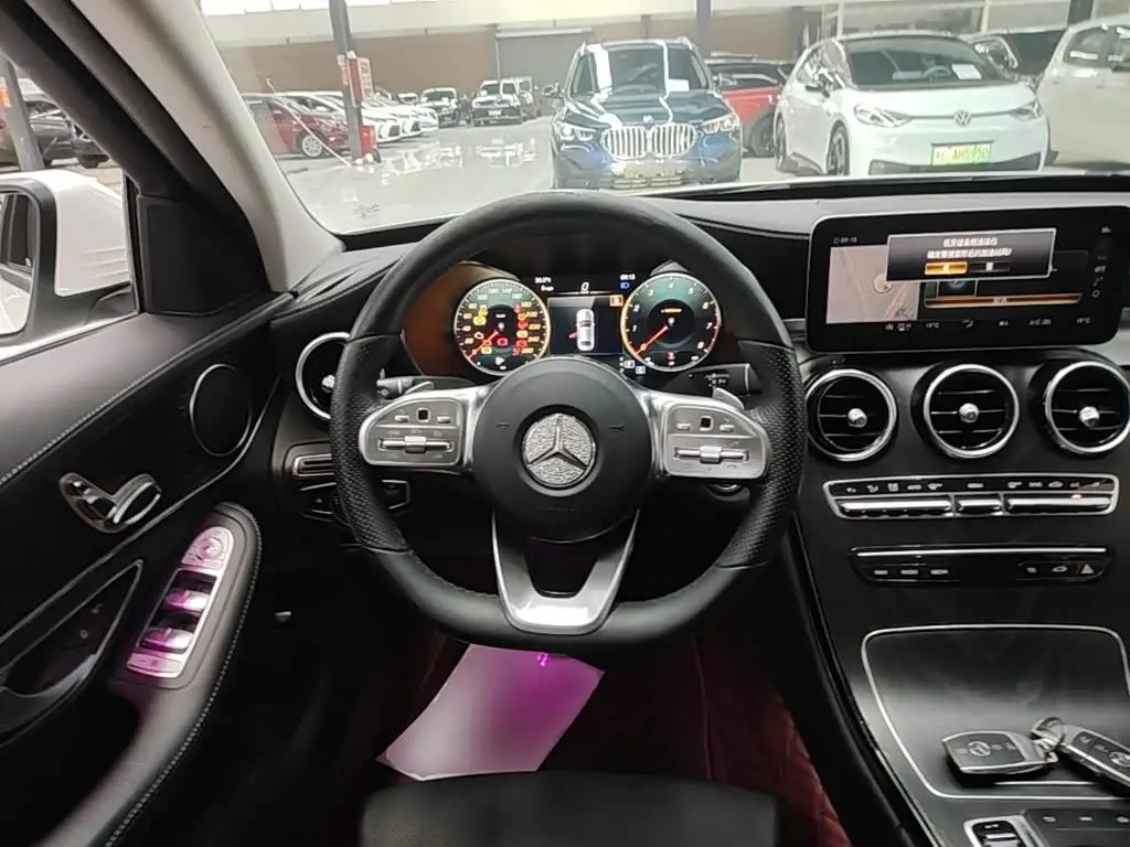Mercedes-Benz C-Class 2021 — Photo 11/20