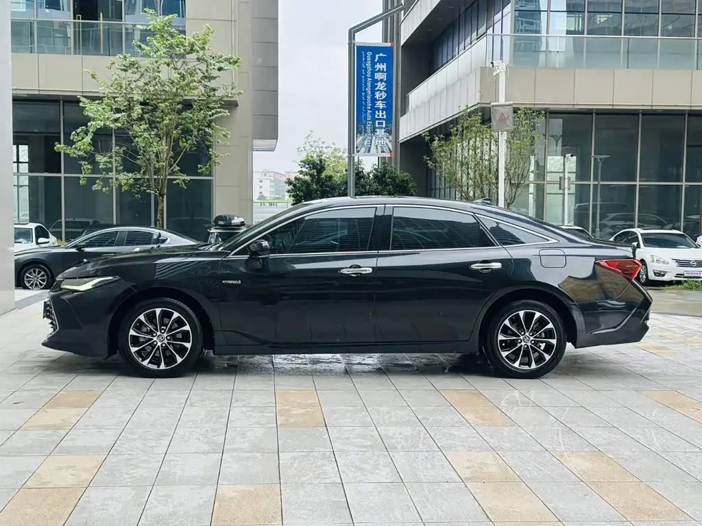 Toyota Avalon 2023 — Photo 4/20