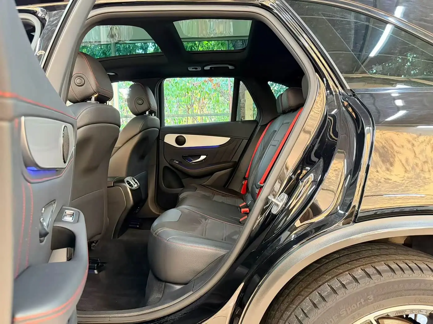 Mercedes-Benz GLC AMG 2021 — Фото 15/18