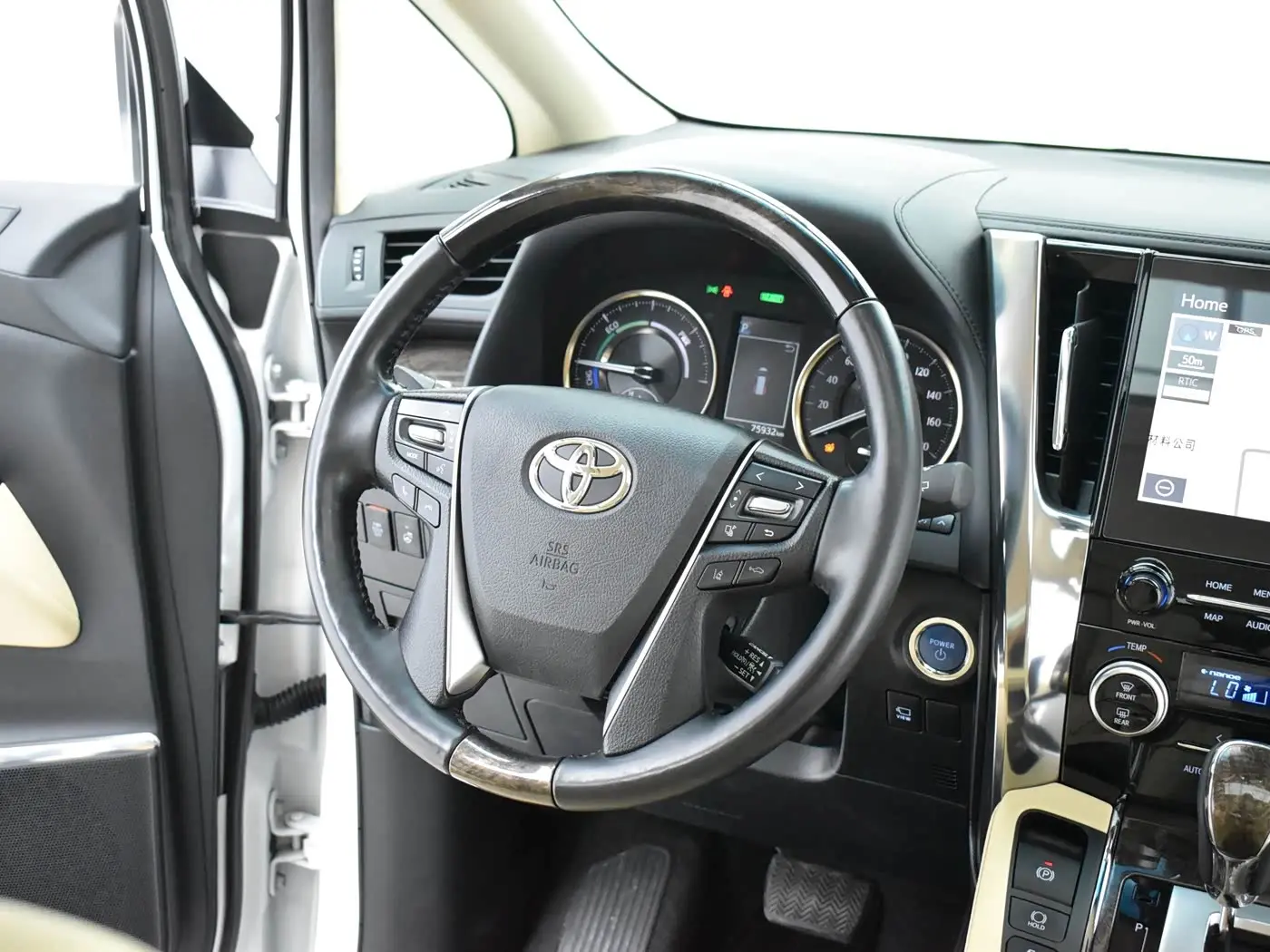 Toyota Vellfire 2021 — Photo 10/20