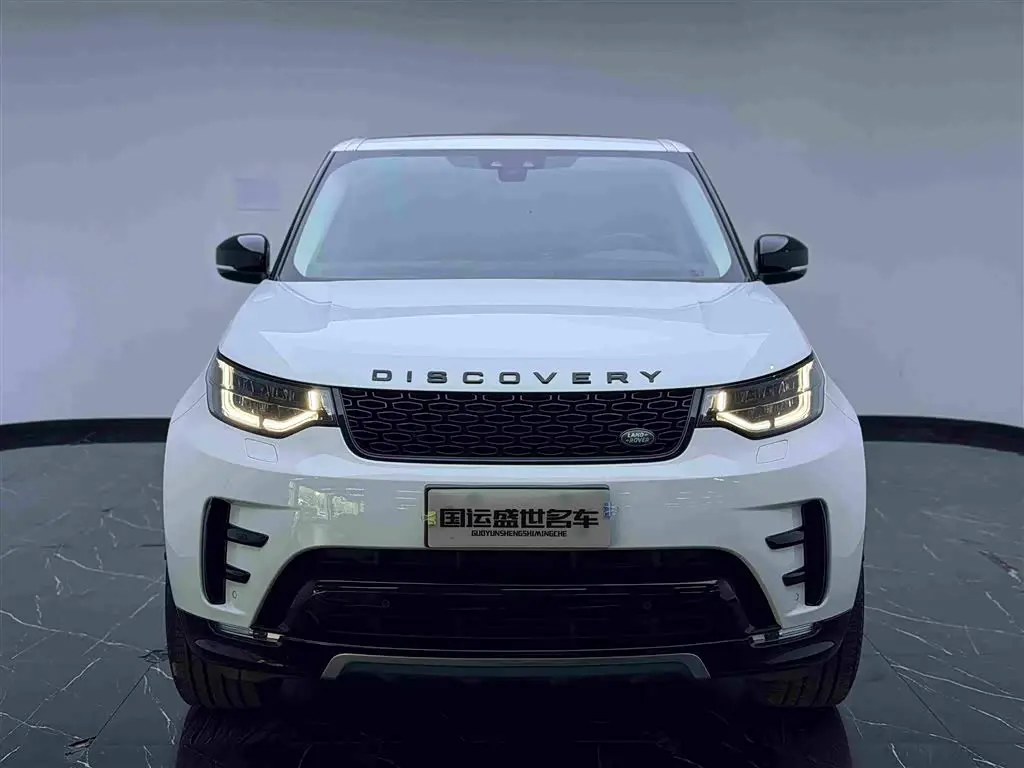 Land Rover Discovery 2020 — Photo 2/20