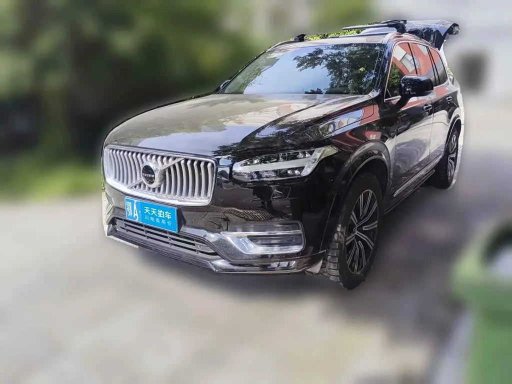 Volvo XC90 2019 — Photo 1/11