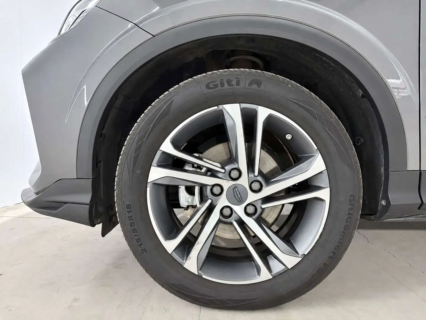 Geely Binyue 2022 — Photo 14/20