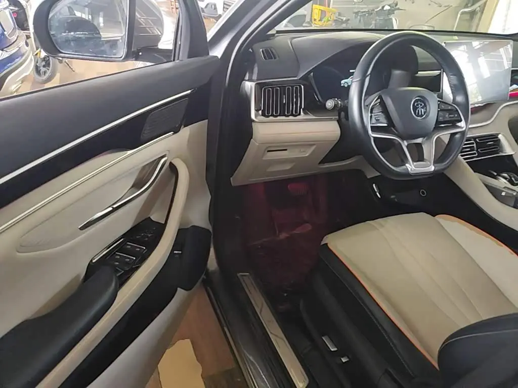 BYD Song PLUS PHEV 2022 — Фото 16/20