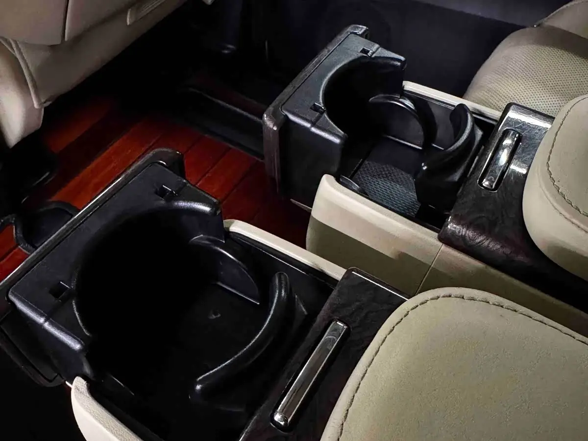 Toyota Alphard 2019 — Фото 13/20
