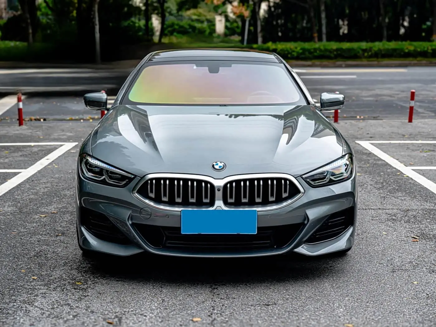 BMW 8 Series 2023 — Photo 2/15
