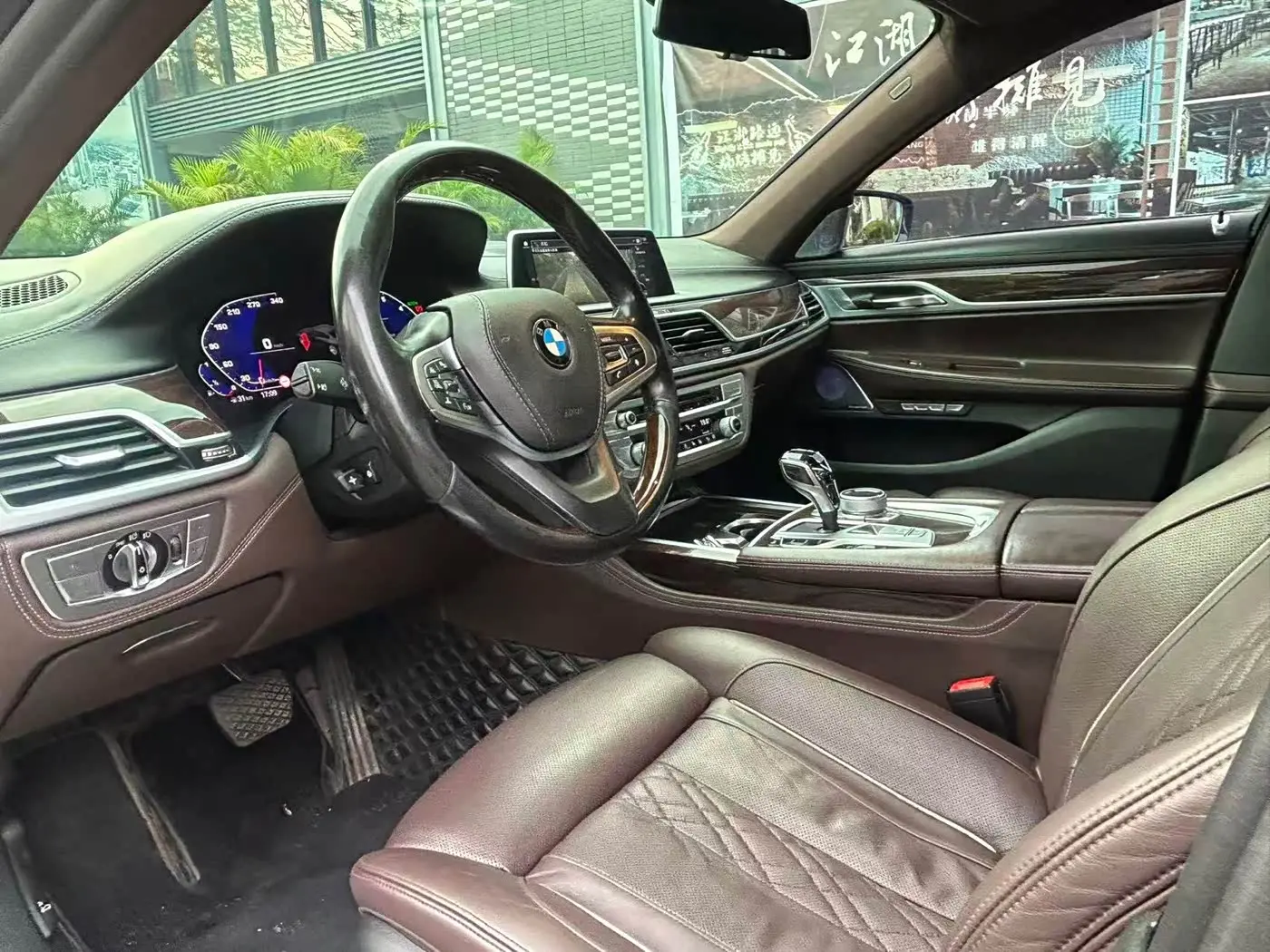 BMW 7 Series 2017 — Photo 4/8