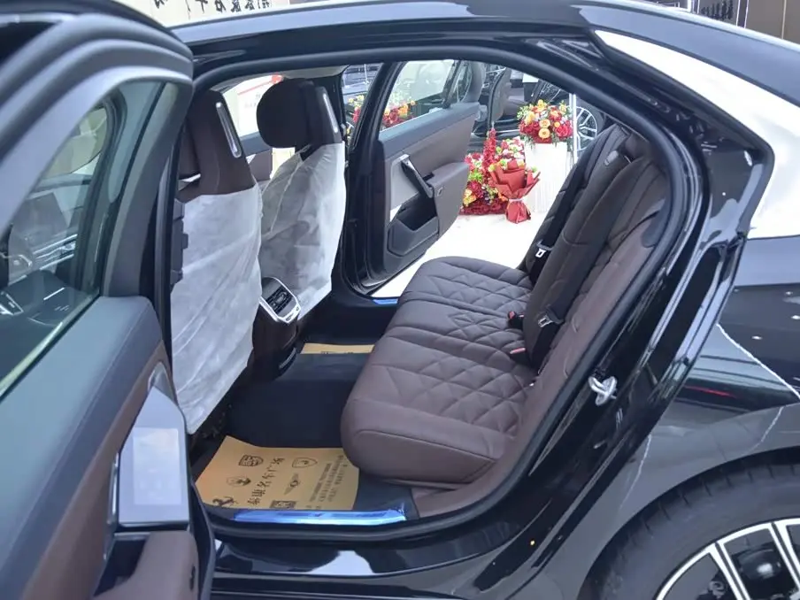 BMW 7 Series 2026 — Şəkil 5/15