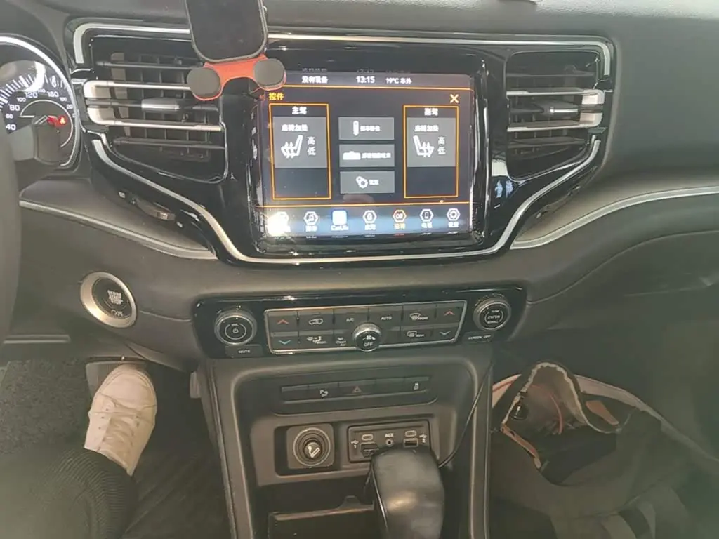 Jeep Grand Commander 2020 — Фото 13/20