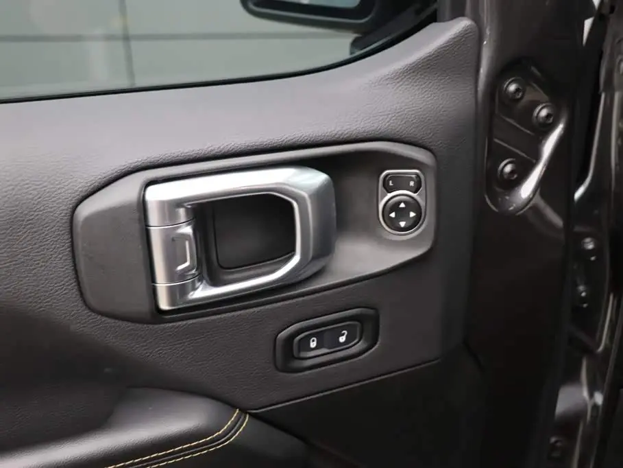 Jeep Wrangler 2024 — Фото 11/20