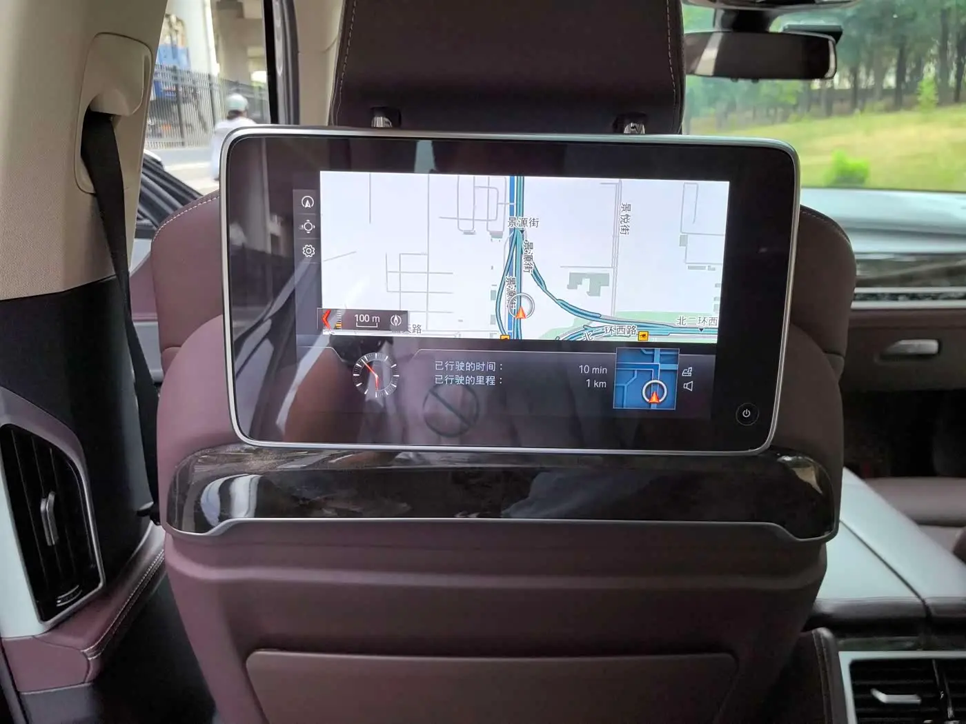 BMW 7 Series 2019 — Photo 11/17