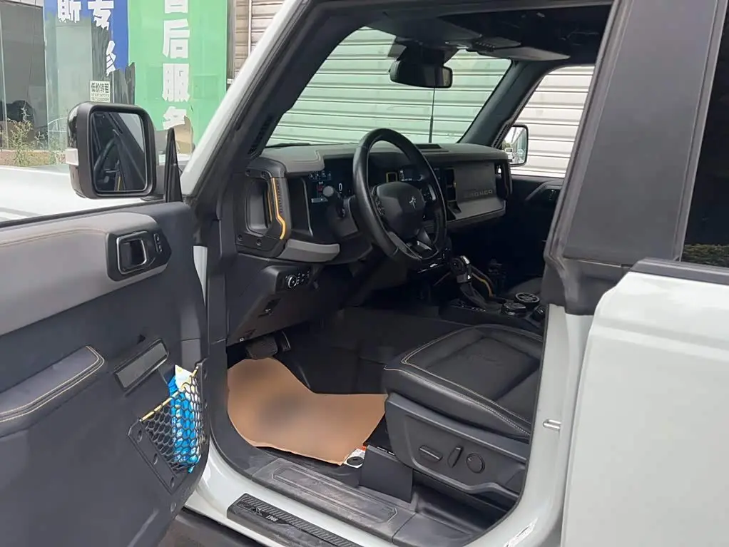 Ford Bronco 2024 — Photo 19/20