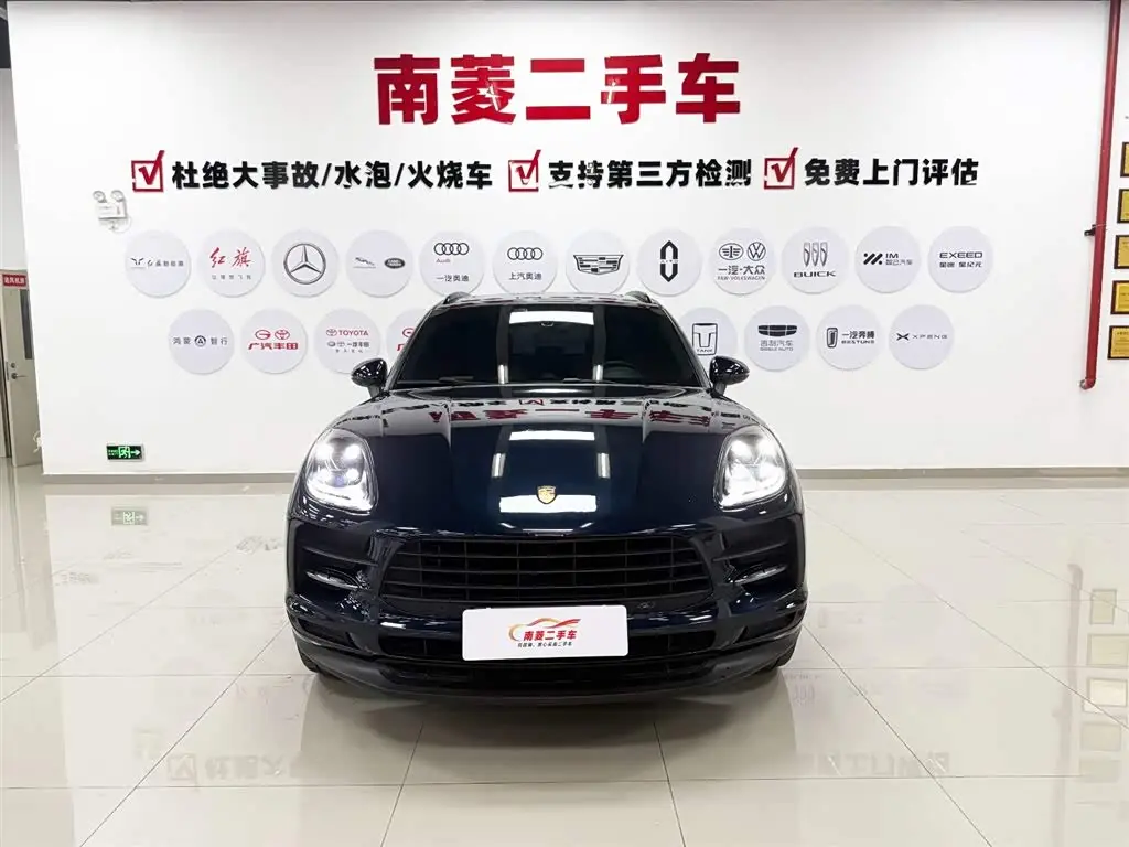 Porsche Macan 2021 — Photo 2/20