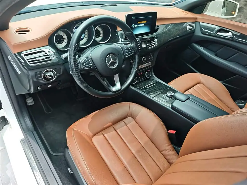 Mercedes-Benz CLS 2016 — Photo 6/18