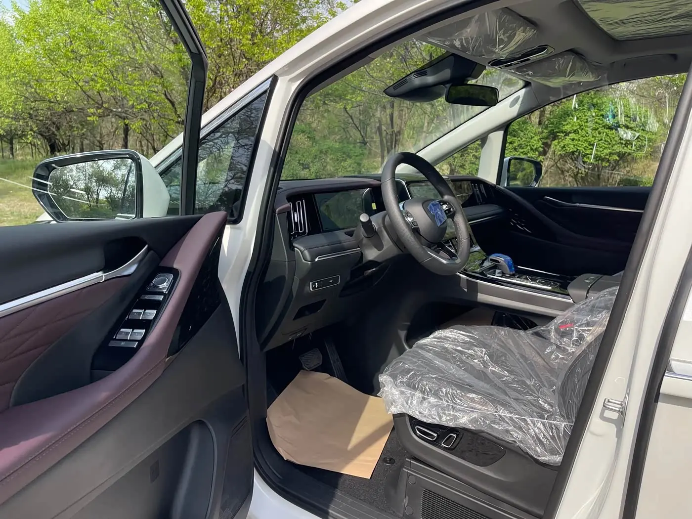 GAC Trumpchi Trumpchi M8 2026 — Photo 3/15