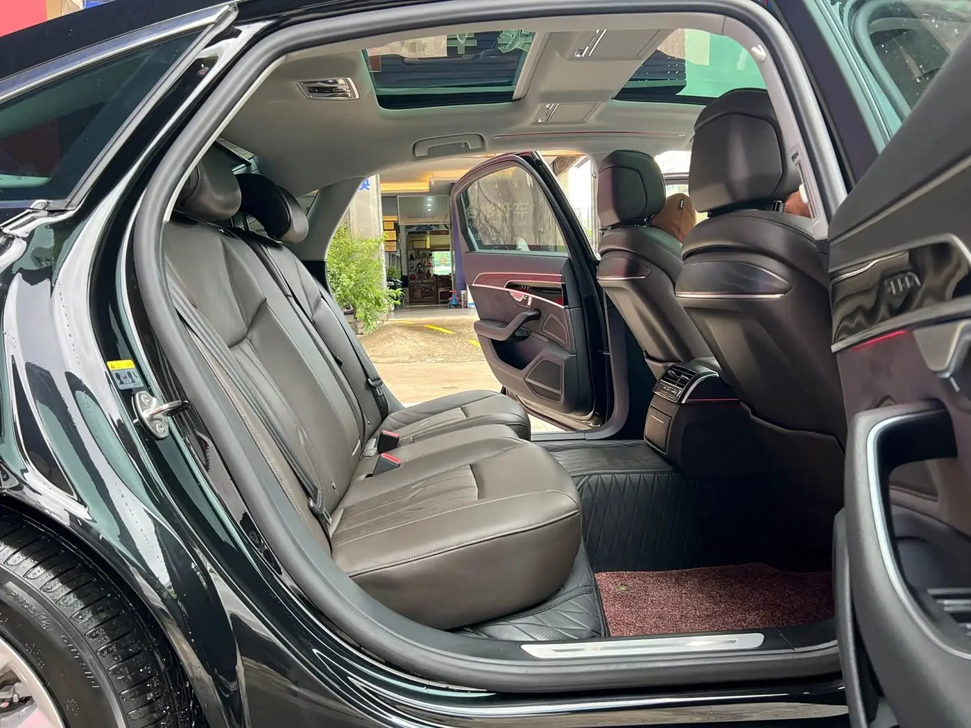Audi A8 2020 — Şəkil 16/20