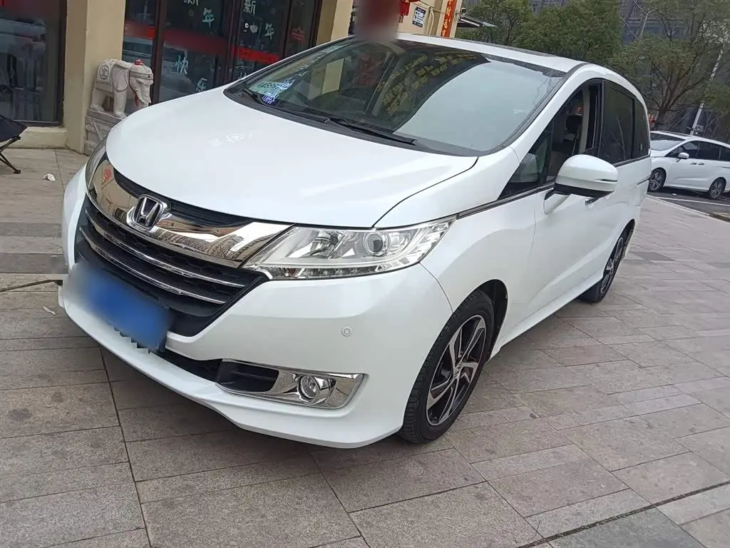 Honda Odyssey 2018 — Photo 2/20