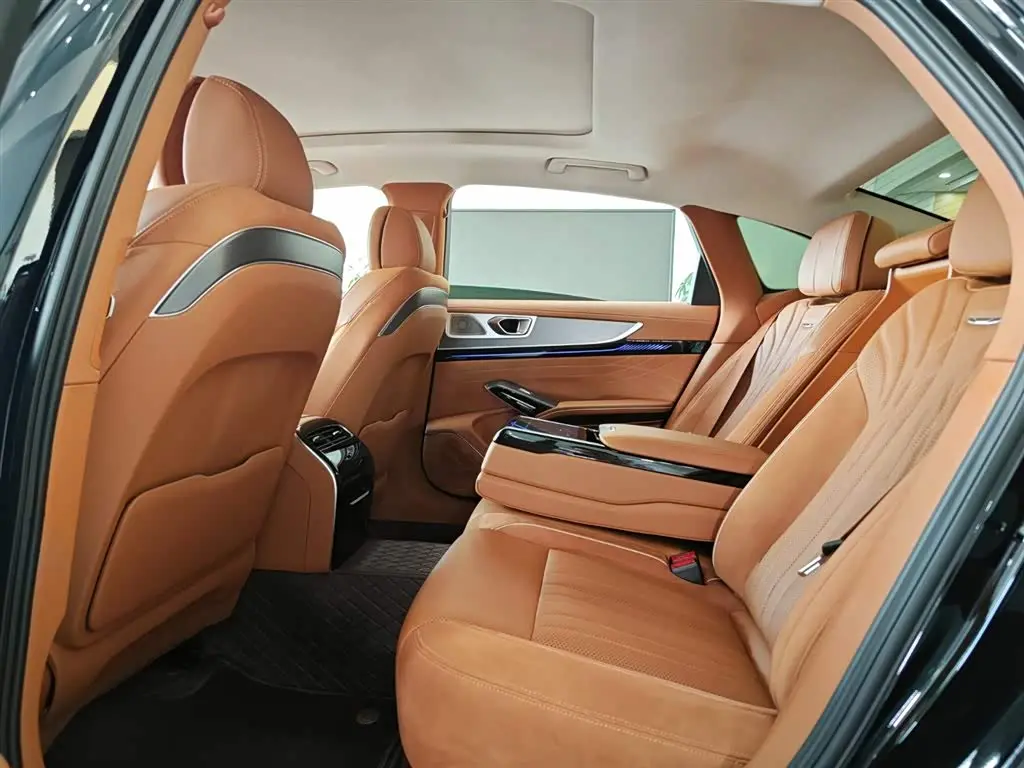 Hongqi H9 2024 — Şəkil 6/20