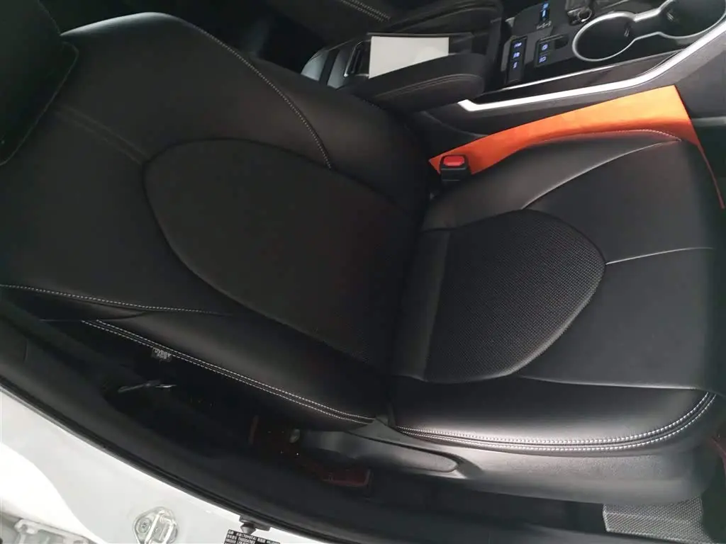 Toyota Crown Kluger 2021 — Photo 20/20