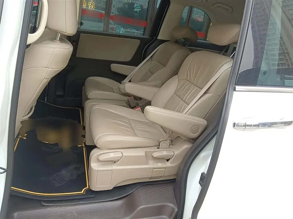 Honda Odyssey 2018 — Photo 14/20