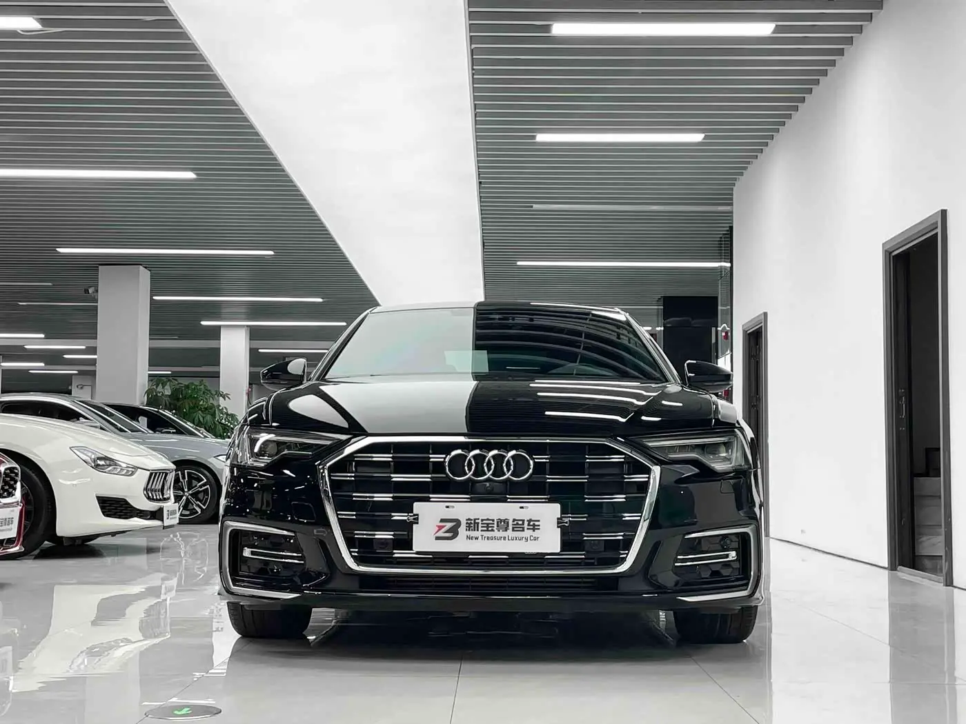 Audi A6L 2024 — Photo 2/18