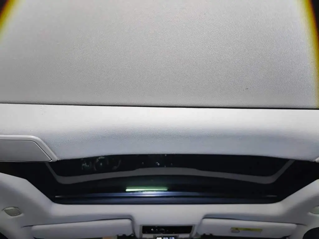 Jaguar XJ 2016 — Photo 19/20