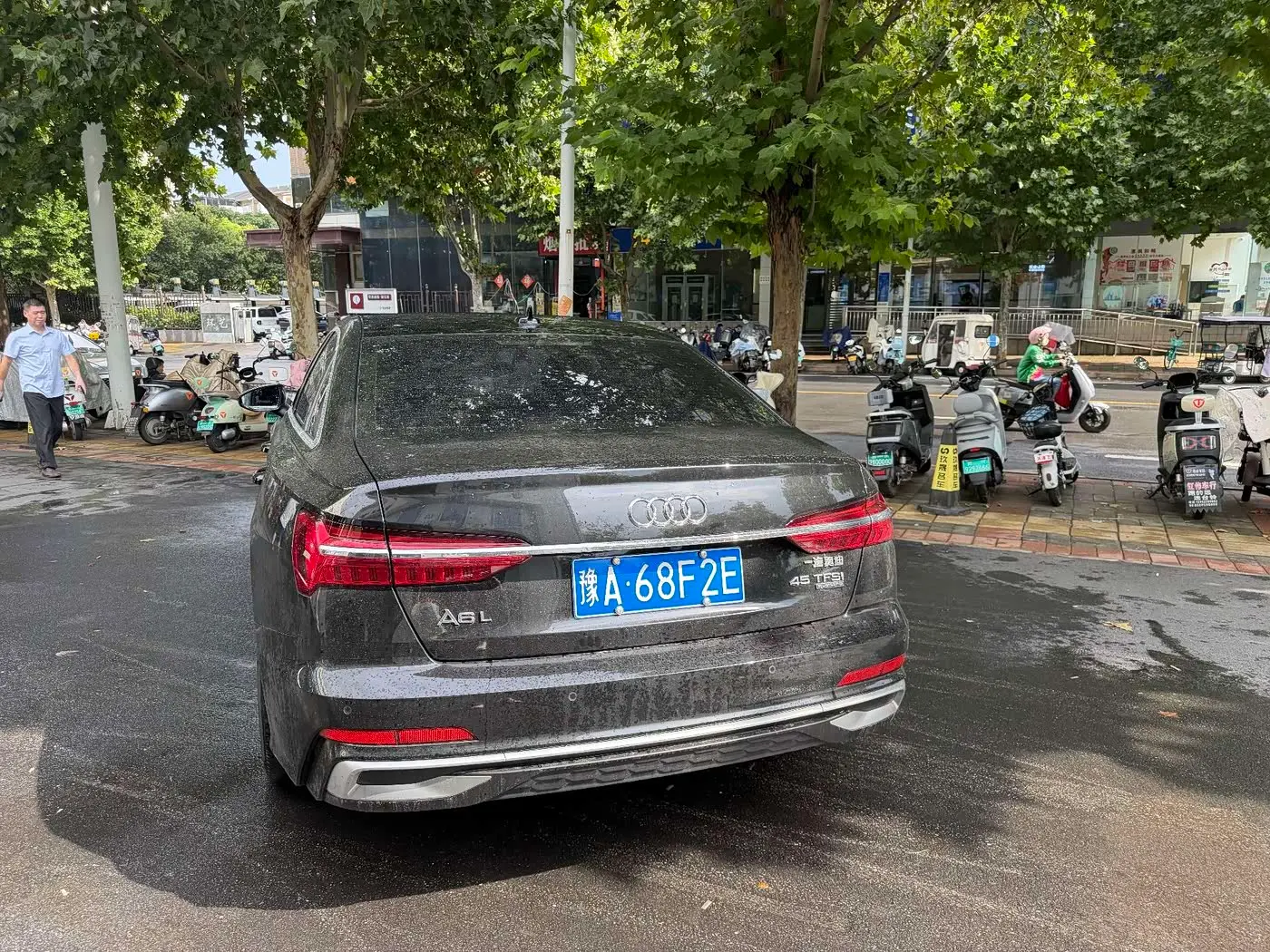 Audi A6L 2023 — Photo 4/14