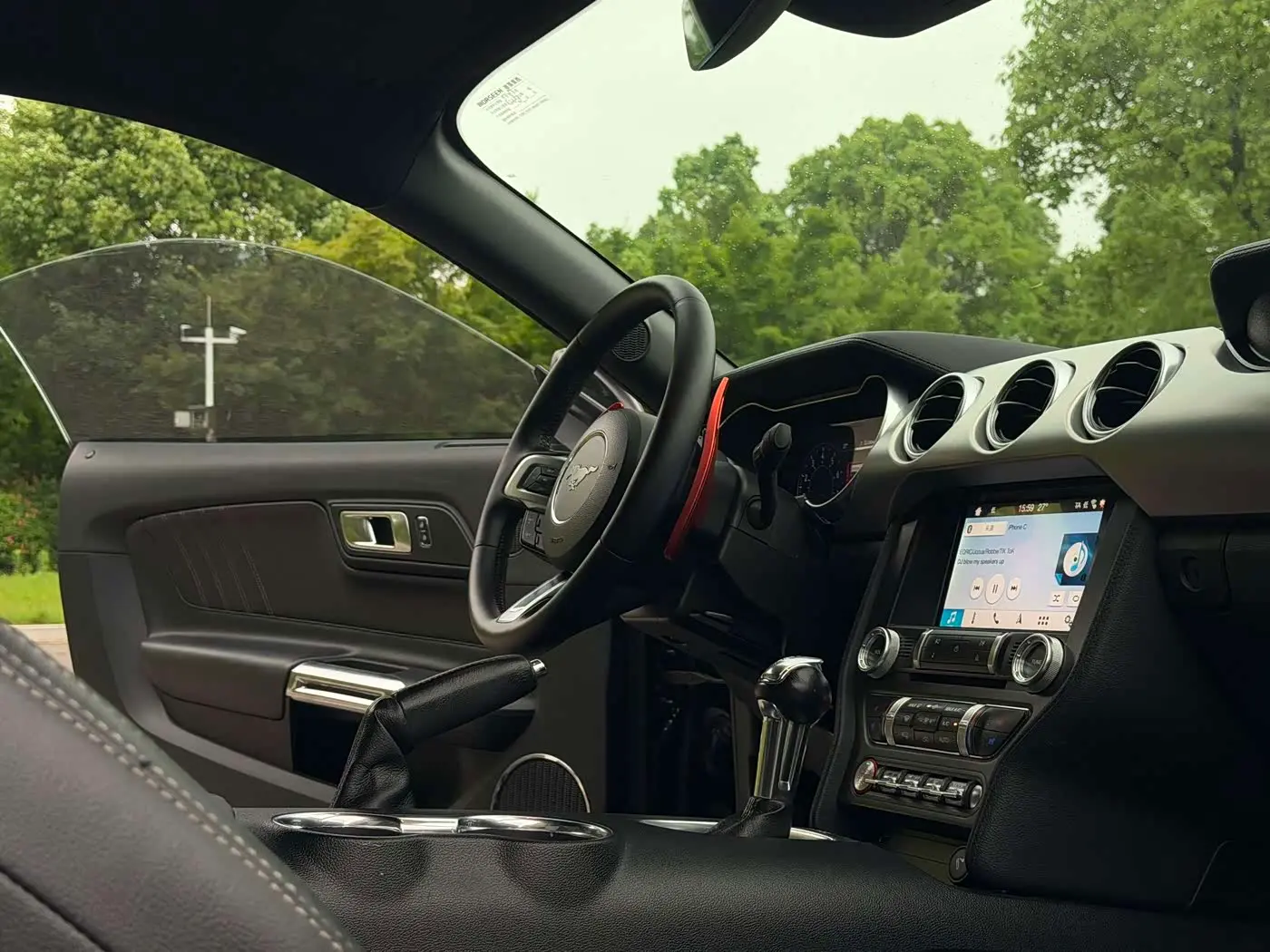 Ford Mustang 2019 — Photo 12/13