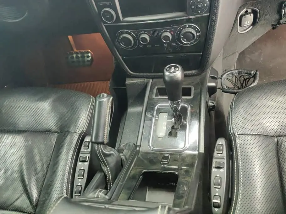 Mercedes-Benz G-Class 2012 — Фото 16/16