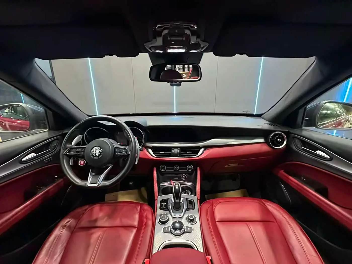 Alfa Romeo Stelvio 2021 — Фото 9/12