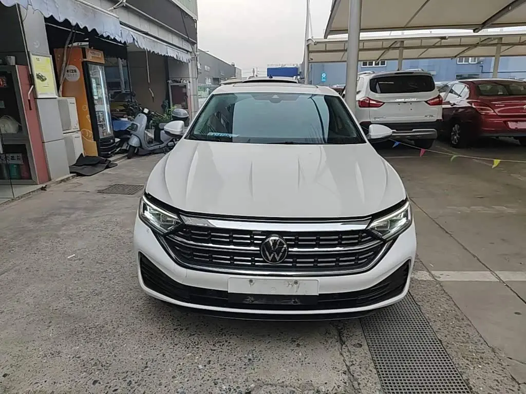 Volkswagen Sagitar 2023 — Photo 3/20