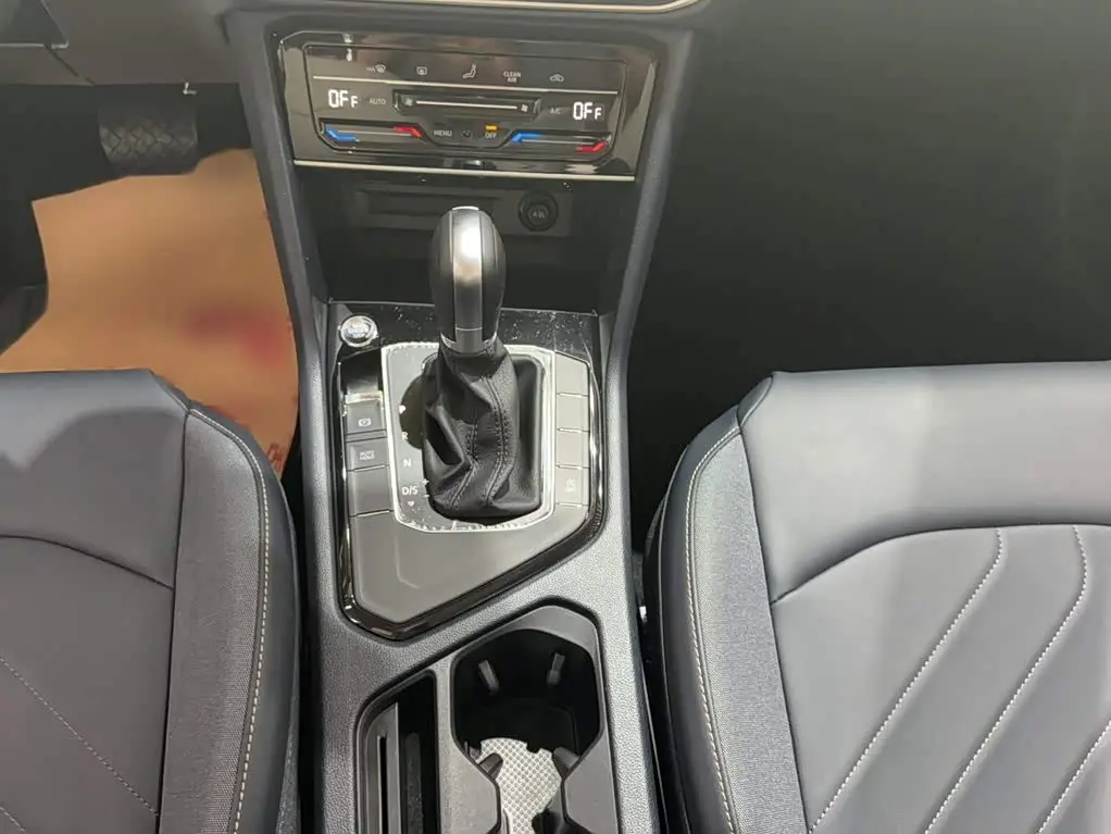 Volkswagen Tharu 2025 — Photo 10/20