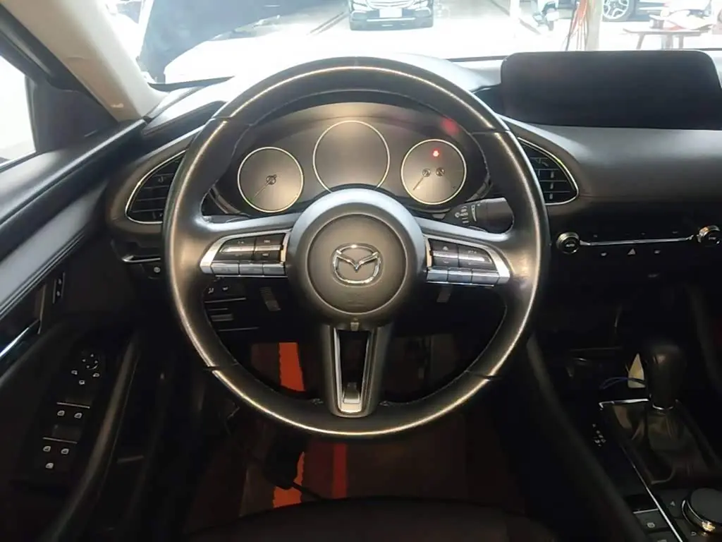 Mazda Mazda3 Axela 2024 — Photo 11/20