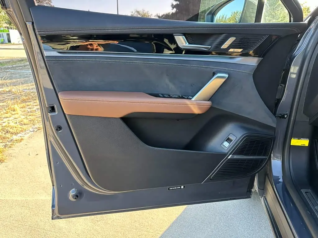 BYD Tang New Energy 2022 — Photo 14/20