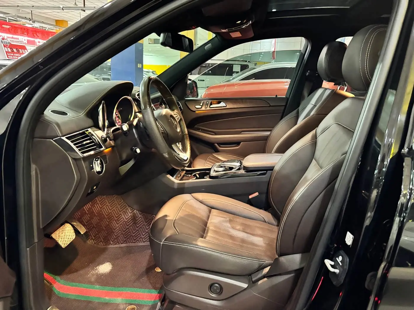 Mercedes-Benz GLE 2017 — Фото 7/14