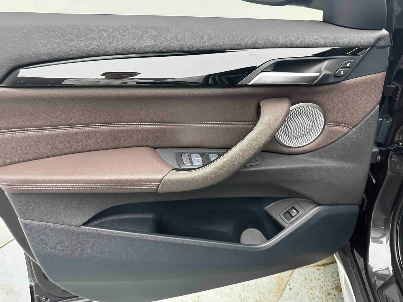 BMW X1 2022 — Фото 10/18
