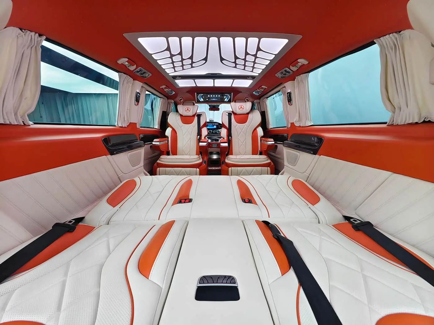 Mercedes-Benz Vito 2023 — Photo 7/9