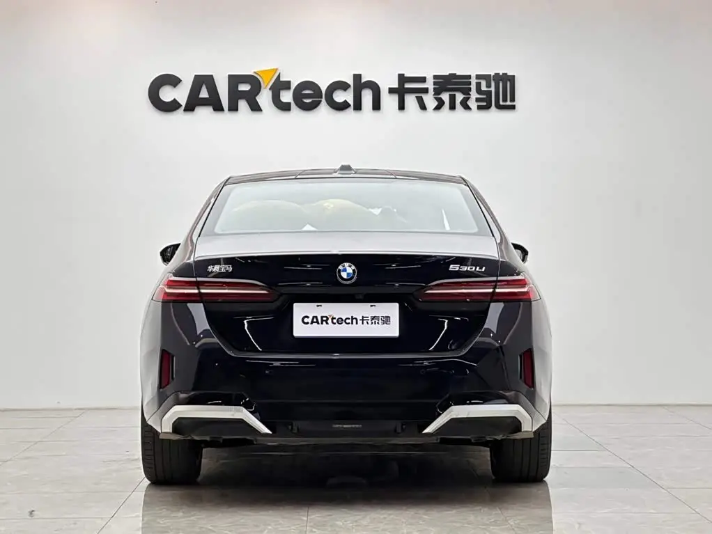 BMW 5 Series 2025 — Photo 4/16