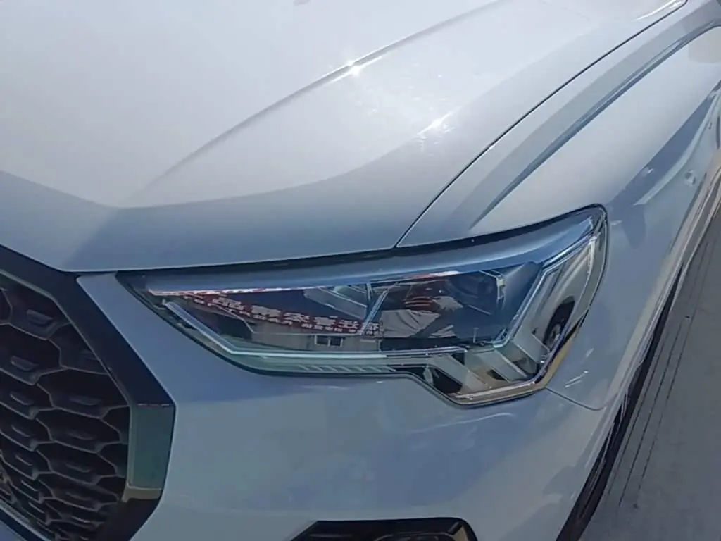 Audi Q3 Sportback 2023 — Photo 18/20