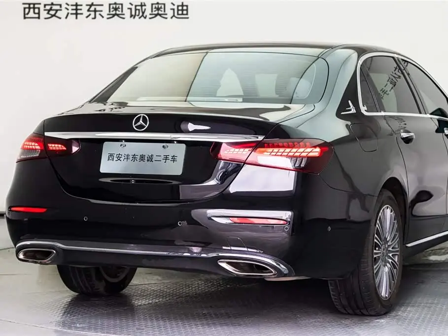 Mercedes-Benz E-Class 2023 — Фото 18/20